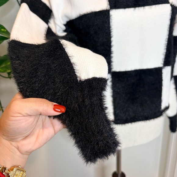 STAUD Benny Checkerboard Turtleneck Sweater - Picture 5 of 12